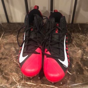 NWOT Men’s Nike Cleats
